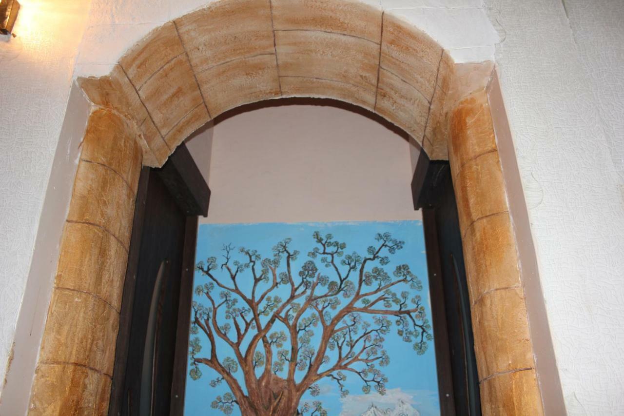 Marina Chartolani'S Guest House Mestia Ngoại thất bức ảnh